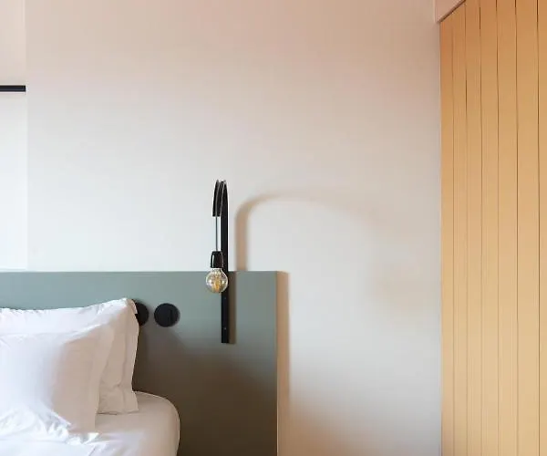 Na Travessa Suítes 4*