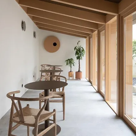 Na Travessa بيت ضيافة 4*